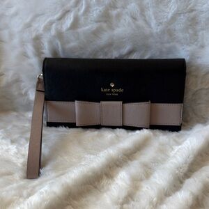 Kate Spade Black wallet with beige bow clutch purse